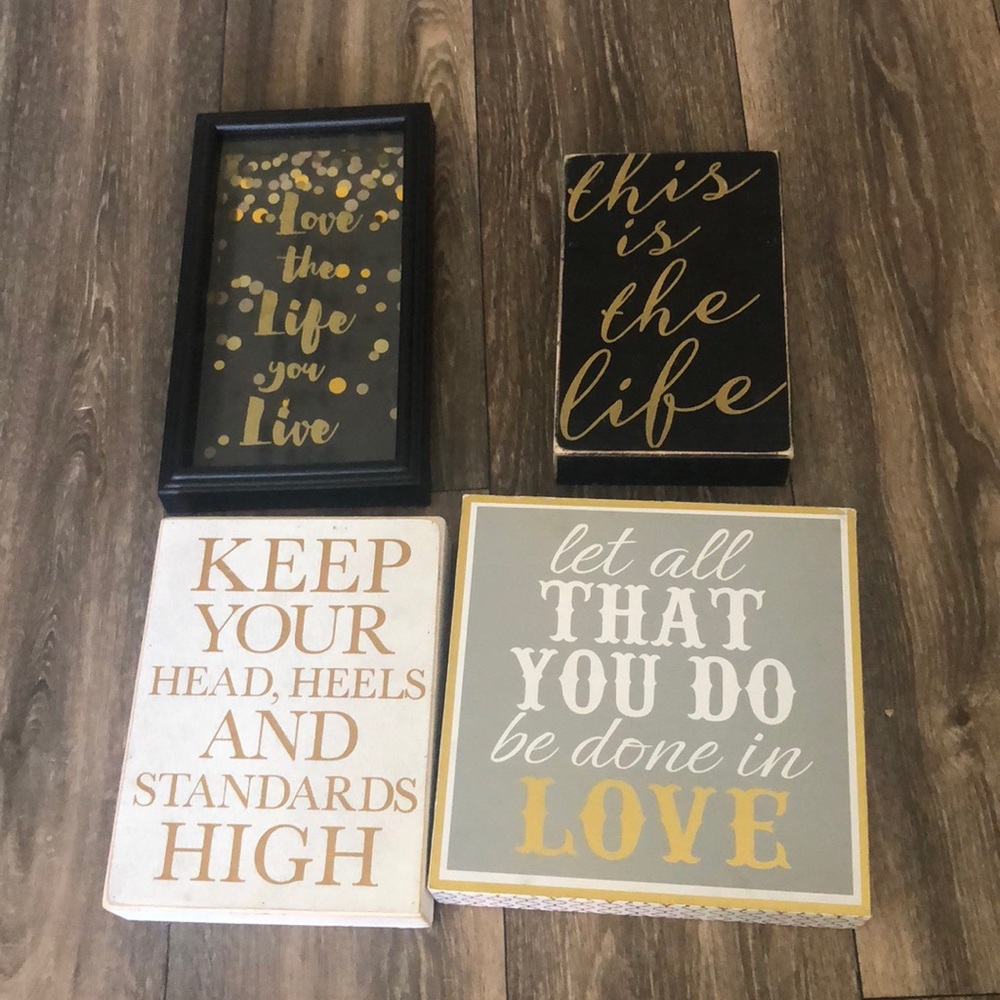 Decor Signs